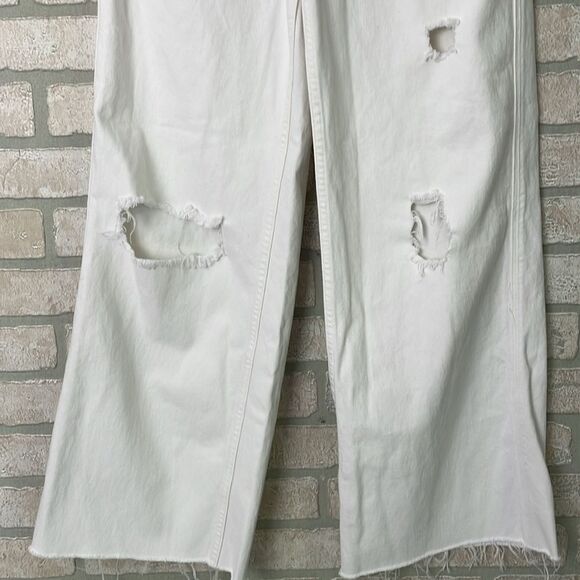 BDG High Waisted Puddle Jeans White Size 27 - Picture 3 of 8